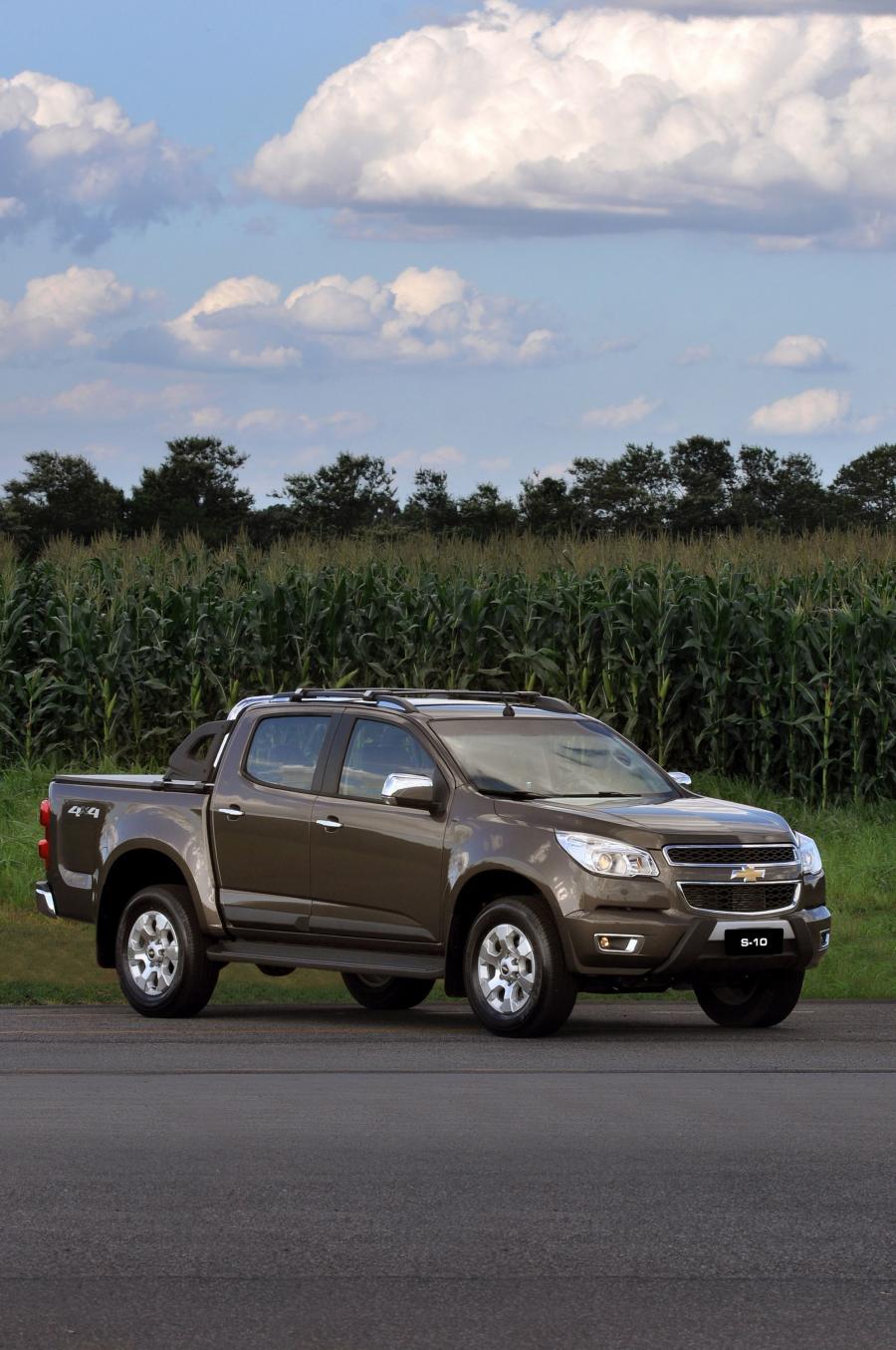  Chevrolet S10 4x4 Double Cab 2012 года  (фото 12 из 17)